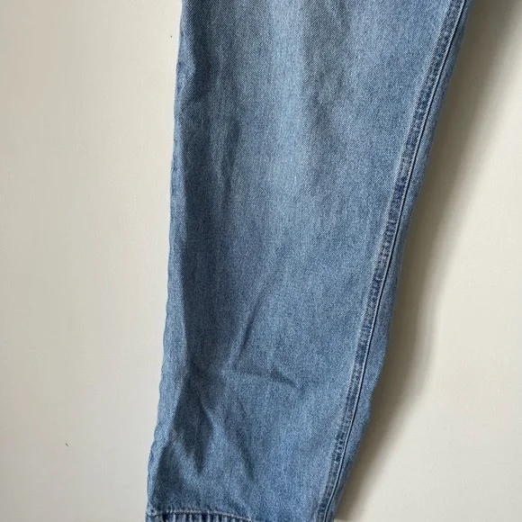 H&M Light Blue High Rise Jeans - Picture 3 of 5